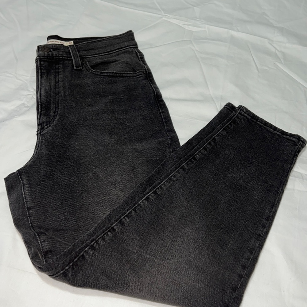 Levis mom jeans